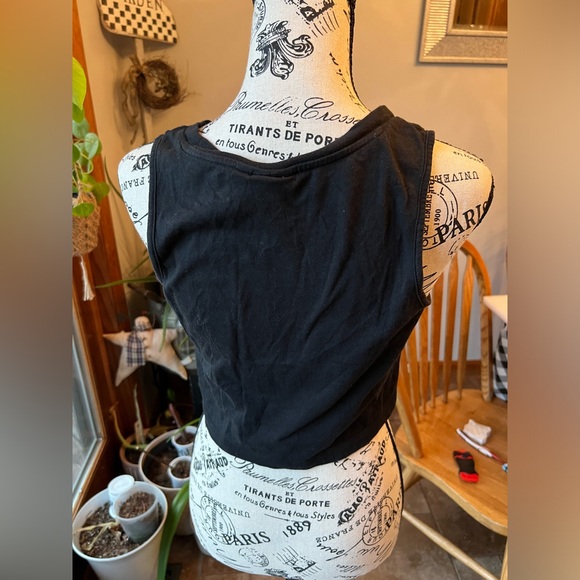 Adidas Cropped loose fit tank XS - Picture 4 of 10